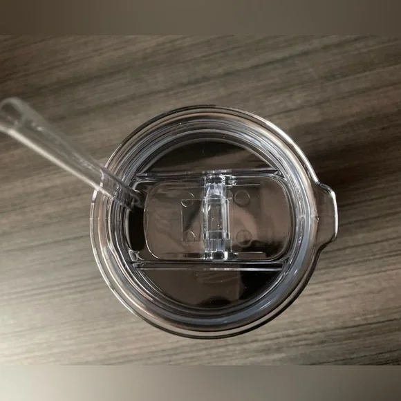 Disney Coco Ernesto De La Cruz 17oz tumbler with straw - Picture 6 of 8